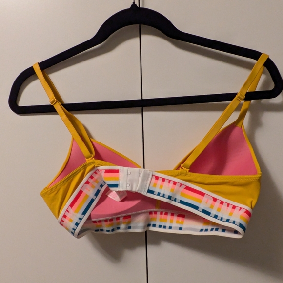 NWOT Victoria's Secret Wear Everywhere Bra - Picture 4 of 4